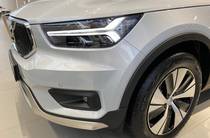 Volvo XC40 Momentum Pro