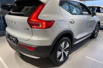 Volvo XC40 Momentum Pro