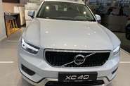 Volvo XC40 Momentum Pro