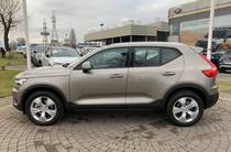 Volvo XC40 Momentum Pro