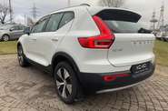 Volvo XC40 Momentum Pro