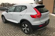 Volvo XC40 Momentum Pro