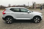 Volvo XC40 Momentum Pro