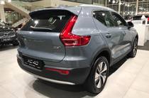 Volvo XC40 Momentum Pro