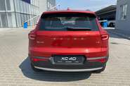 Volvo XC40 Momentum Pro