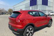 Volvo XC40 Momentum Pro