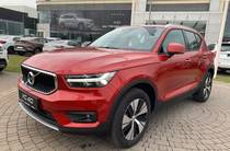 Volvo XC40 Momentum Pro