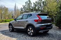 Volvo XC40 Momentum Pro