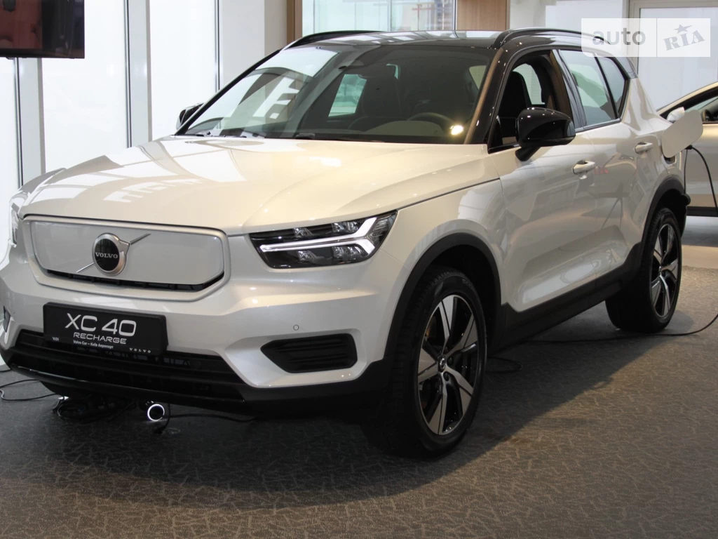 Volvo XC40 Plus