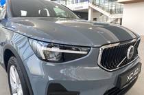 Volvo XC40 Momentum Pro