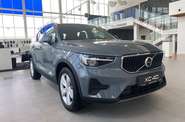 Volvo XC40 Momentum Pro