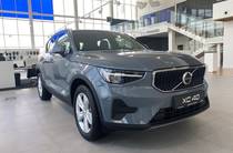 Volvo XC40 Momentum Pro