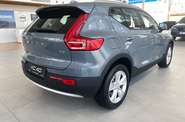 Volvo XC40 Momentum Pro