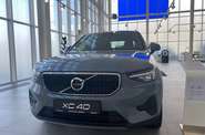 Volvo XC40 Momentum Pro