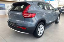 Volvo XC40 Momentum Pro