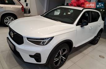 Volvo XC40 2.0 AT (163 к.с.) 2022