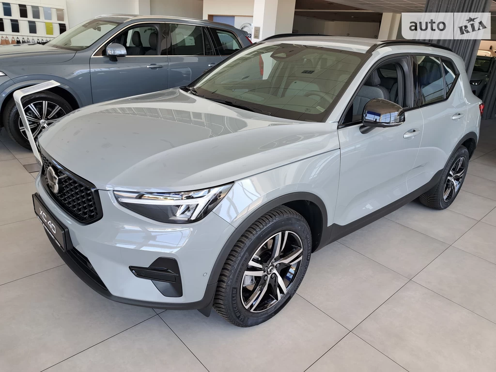 Volvo XC40 Dark Plus