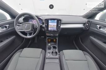 Volvo XC40 2023 Core