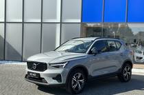 Volvo XC40 Plus Dark