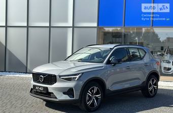 Volvo XC40 2023 Plus Dark