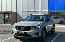 Volvo XC40 Plus Dark