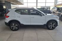 Volvo XC40 Dark Plus