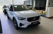 Volvo XC40 Dark Plus