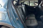 Volvo XC40 Plus Dark