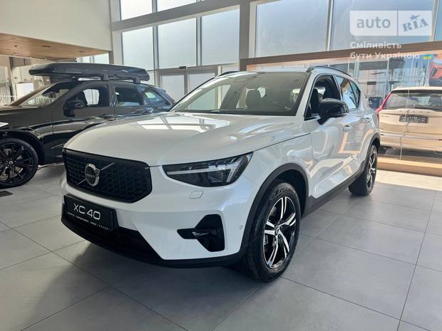 Volvo XC40 2024