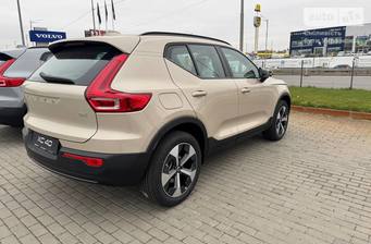 Volvo XC40 2024 Ultimate Dark