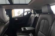 Volvo XC40 Plus Dark
