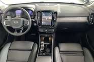 Volvo XC40 Plus Dark