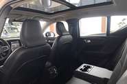 Volvo XC40 Plus Dark