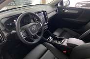 Volvo XC40 Plus Dark