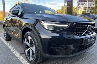 Volvo XC40 2024 Ultra Dark