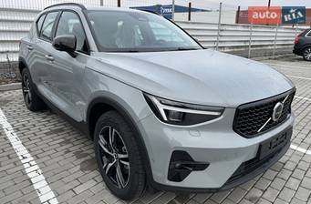 Volvo XC40 2.0 MHEV DCT (197 к.с.) AWD Plus Dark