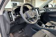 Volvo XC40 Plus Dark