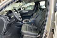 Volvo XC40 Plus Dark