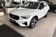 Volvo XC40 Ultra Dark