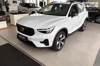 Volvo XC40 2024 Ultra Dark