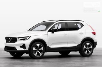 Volvo XC40 2024 Ultra Dark