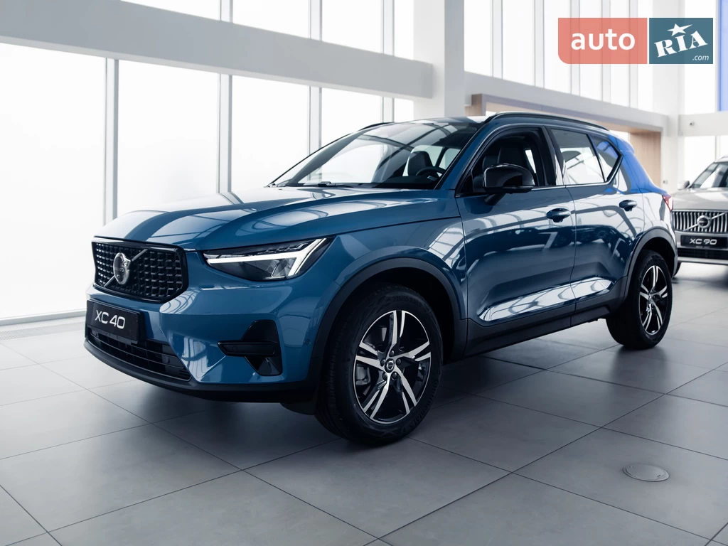 Volvo XC40 Ultra Dark