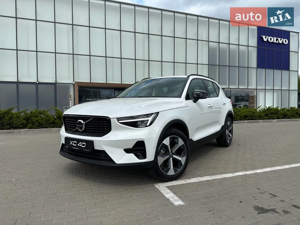 Volvo XC40 Ultra Dark