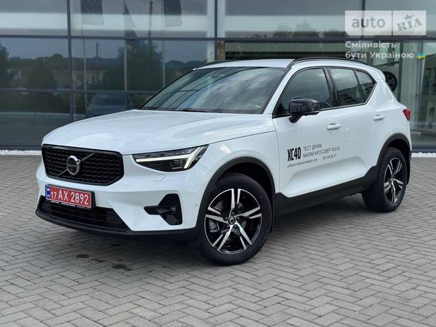 Volvo XC40 2024