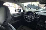 Volvo XC40 - фото 16