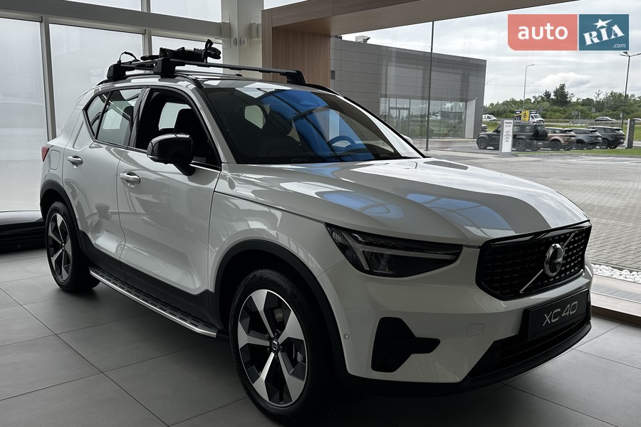 Volvo XC40 - фото 2