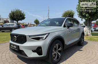 Volvo XC40 2.0 MHEV DCT (197 к.с.) 2025