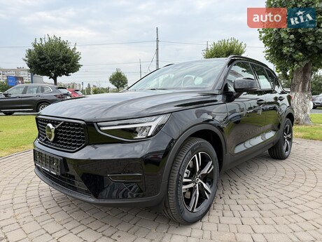 Volvo XC40 2026