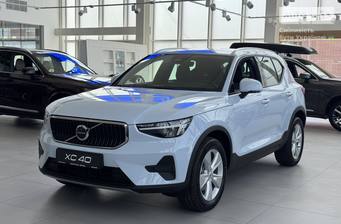 Volvo XC40 2025 Core