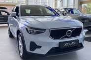 Volvo XC40 - фото 1